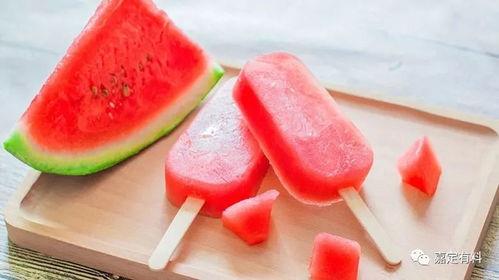 自己吃大半个吃瓜,大半个瓜的独享时光